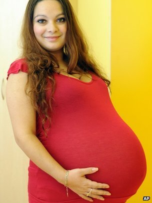 Alexandra Kinova has given birth to quintuplets in the Czech Republic