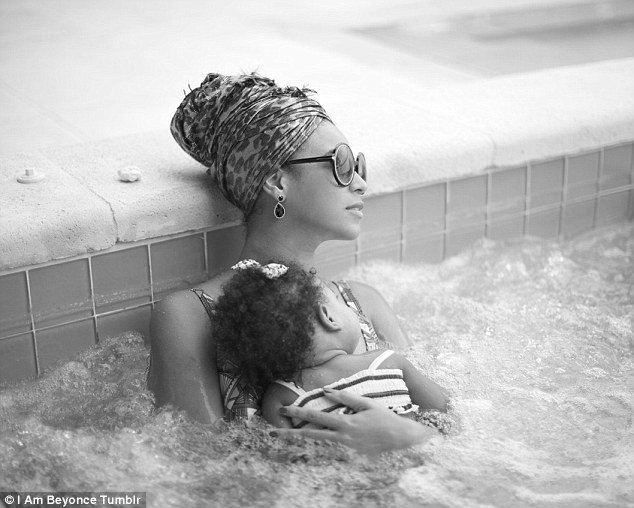 Beyoncé and her daughter Blue Ivy Carter on a tropical vacation