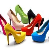 It takes one hour, six minutes and 48 seconds for our high heels to start hurting