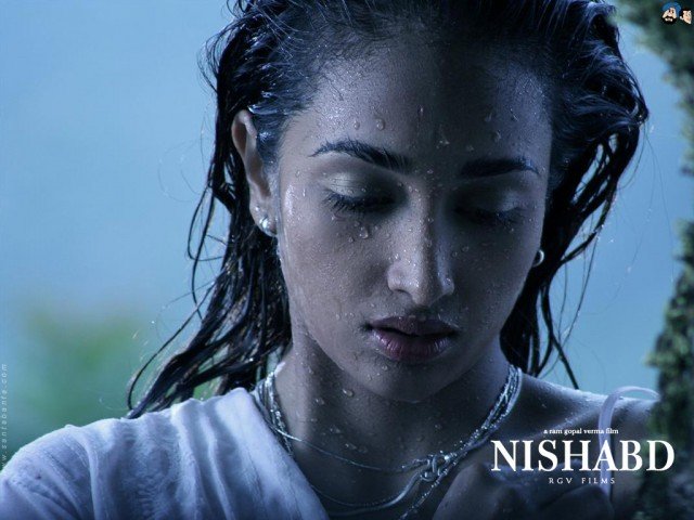 Jiah Khan made her debut in 2007 with Amitabh Bachchan in Nishabd, based on the novel Lolita