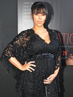 Kim Kardashian had a natural birth after having contractions late Friday evening