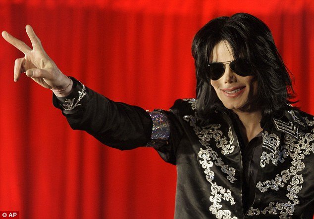 Michael Jackson was desperately broke before This Is It Tour, promoter Randy Phillips claims in court
