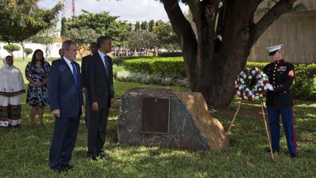 Barack Obama laid a wreath for the victims of the 1998 US embassy bombing in the Tanzanian city of Dar es Salaam