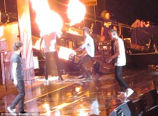 Harry Styles’ latest on stage incident saw him nearly set himself on fire during the band's second Chicago show