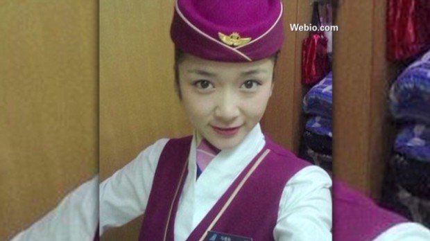 Ma Ailun, a flight attendant with China Southern Airlines, was picking up her iPhone 5 to answer a call when she received an electric shock