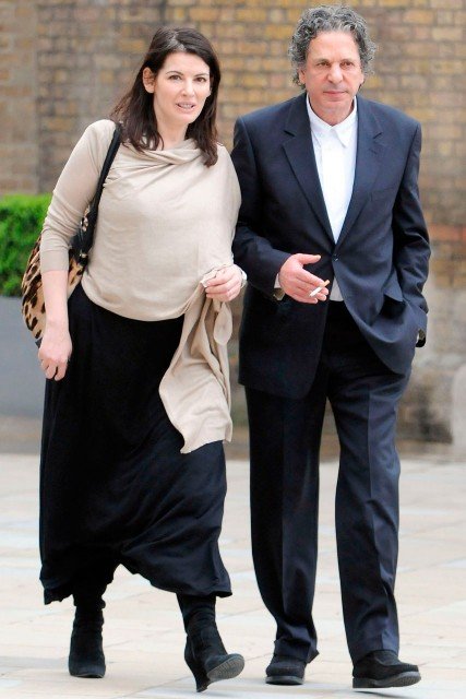 Charles Saatchi threatened to commit suicide in a bid to win back Nigella Lawson after the first stages of their divorce