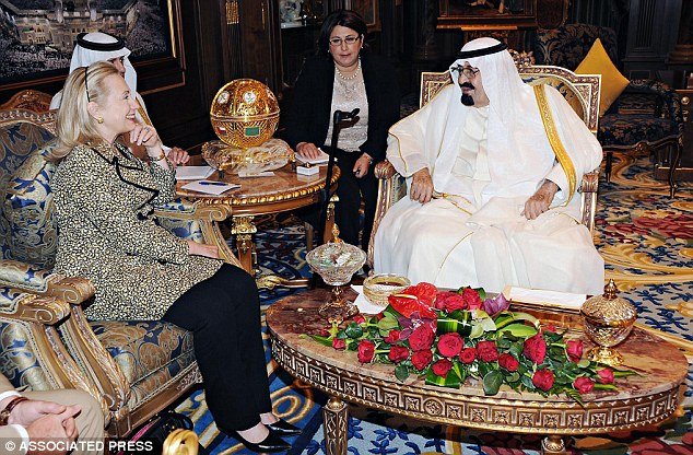 Hillary Clinton received $500,000 diamond-and-ruby-encrusted jewels from Saudi Arabia King Abdullah bin Abdul Aziz