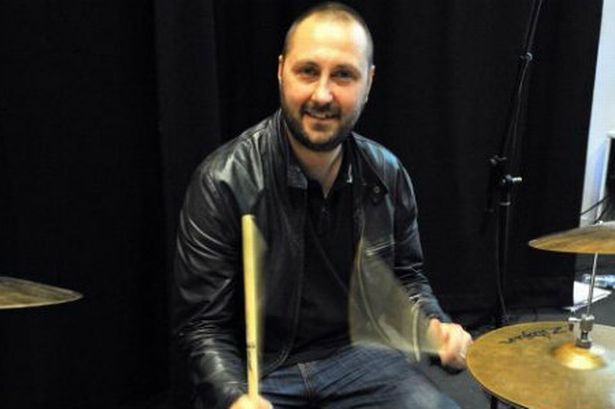 Jon Brookes had suffered a seizure on tour with the band in 2010 and had been receiving treatment for a brain tumor