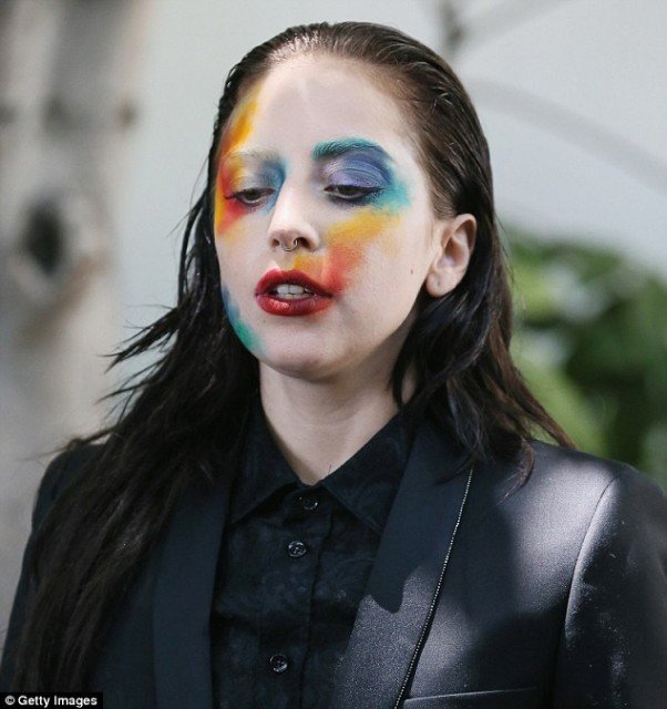 Once again Lady Gaga was out to shock as she stepped out wearing almost identical face paint to what she wears on the cover of her new album ARTPOP