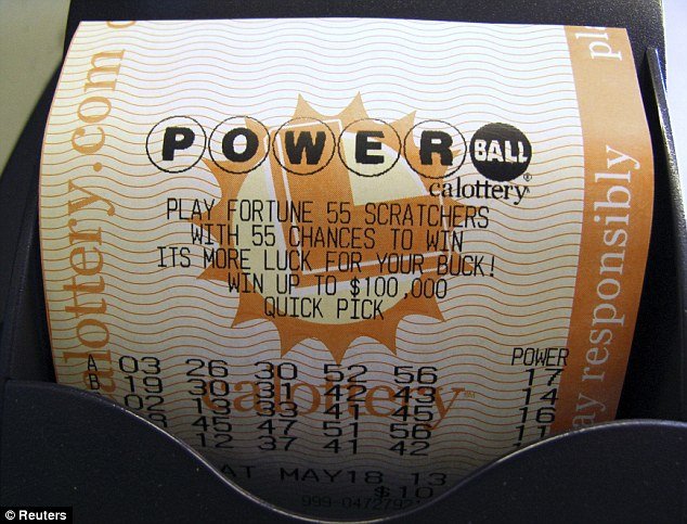 Powerball lottery jackpot climbed to $400 million after nobody picked the winning numbers