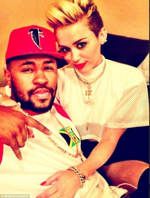 Miley Cyrus has been getting close to her record producer Mike WiLL Made It