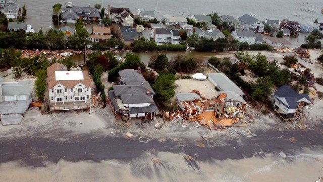 One year ago, Superstorm Sandy hit the US east coast, killing at least 117 people