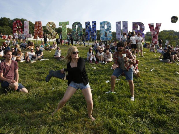 The first set of tickets for 2014 Glastonbury Festival have sold out