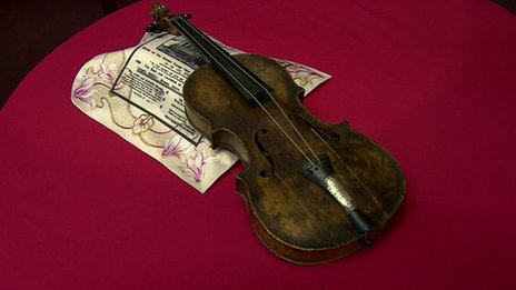 The violin was apparently played to calm passengers on the Titanic as it sank