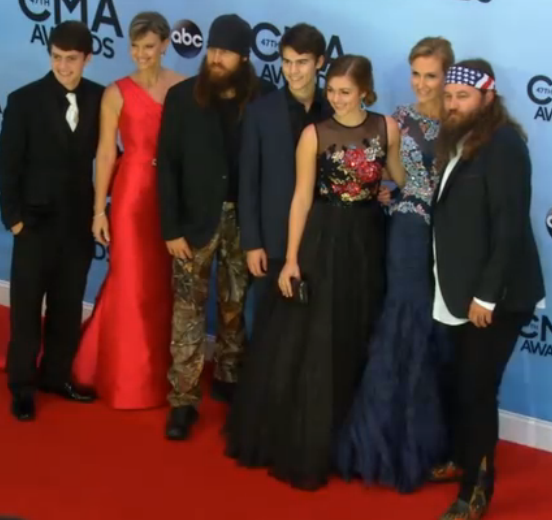 Duck Dynasty crew took over the CMA Awards red carpet