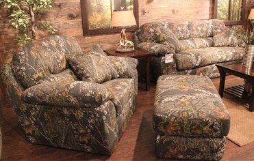 Jackson Furniture debuted its Duck Dynasty upholstery collection at the Fall High Point Furniture Market