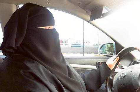 Saudi campaigner Aziza al Yousef has been stopped by police as she was driving through Riyadh