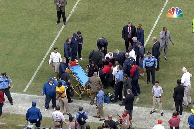 Texans coach Gary Kubiak collapsed as he was running off the field at halftime at Reliant Stadium Sunday night