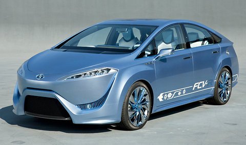 Toyota is looking to start commercial sales of fuel cell-powered cars by 2015