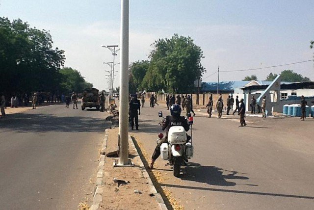 Boko Haram militants have attacked a military airbase in Maiduguri destroying two helicopters