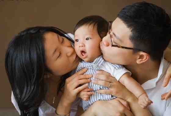 China has formally adopted a resolution easing the country's one-child policy