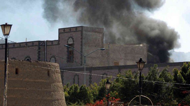 Deadly attacks hit Yemen defense ministry in Sanaa