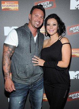 Jwoww and Roger Mathews got engaged in September 2012