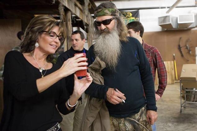 Sarah Palin has defended Duck Dynasty patriarch Phil Robertson after A&E placed him on indefinite hiatus for making anti-gay remarks