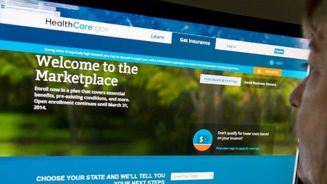 The US government has offered help to people who missed the December 24 deadline to enroll for the ObamaCare