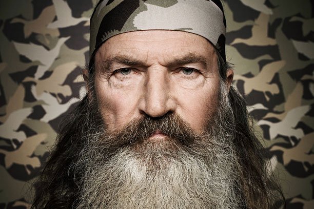 Twitter apologized for mistakenly blocking IStandWithPhil.com and restored pro-Phil Robertson users' ability to link to the website