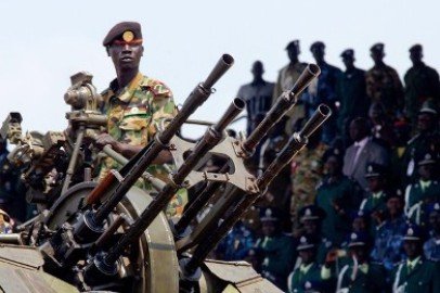 Up to 500 people are believed to have died in clashes between rival South Sudan army factions