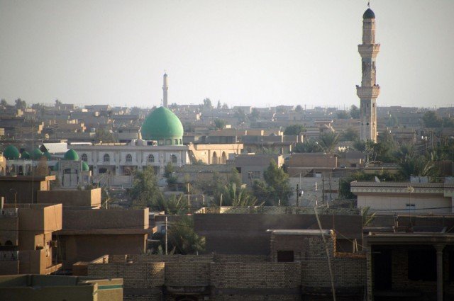 Iraqi army has lost control of the strategic city of Fallujah, west of Baghdad