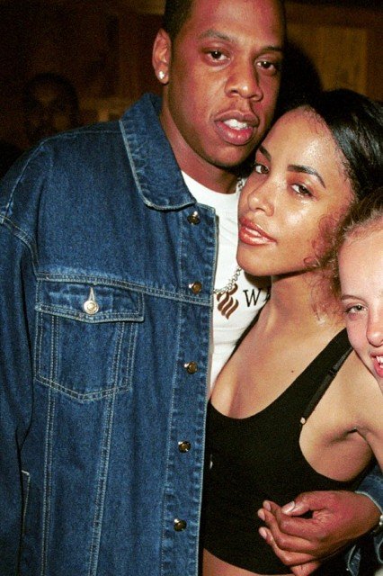Jay-Z dated Blu Cantrell immediately before Beyonce