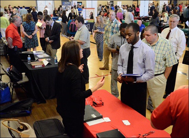 The US jobless rate fell to a five-year low in December 2013