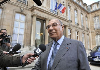Police are questioning Serge Dassault about his activities in Corbeil-Essonnes, where he was mayor between 1995 and 2009