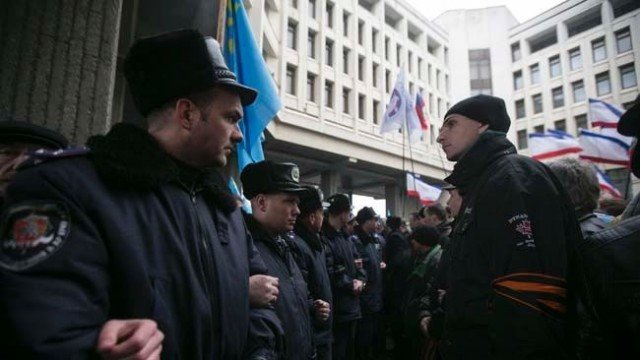Two Ukraine’s government buildings have been seized by armed men in Simferopol