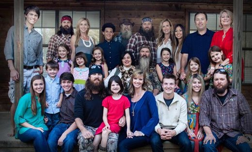 Duck Dynasty Season 5 finale showed a big family reunion before little Mia Robertson’s cleft lip and palate surgery