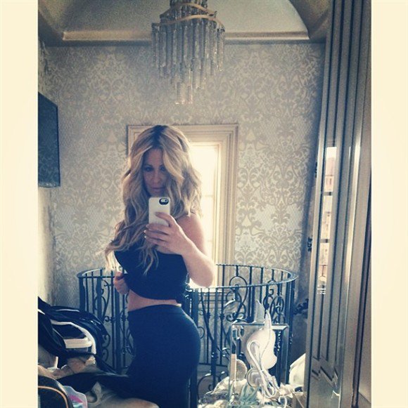 Kim Zolciak showed off her post-baby belly after giving birth to twins just five months ago