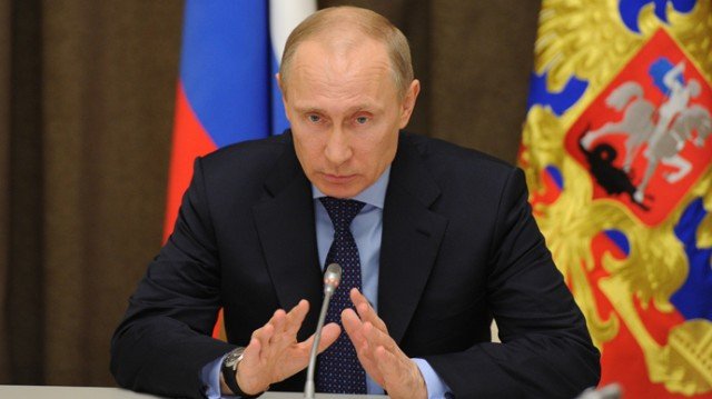President Vladimir Putin has signed a decree recognizing Crimea as a sovereign and independent country