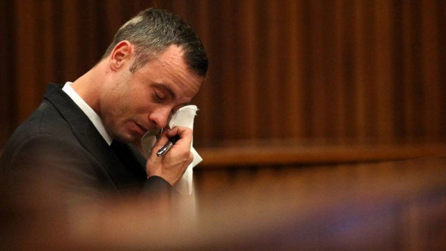 During his emotional testimony Oscar Pistorius said Reeva Steenkamp died before the ambulance arrived while he was holding her