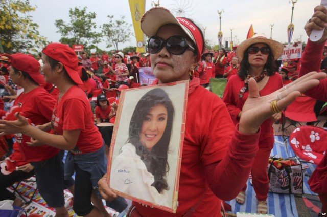 Supporters of Yingluck Shinawatra’s government are gathering in western Bangkok for what they are calling a rally in support of Thailand’s democracy