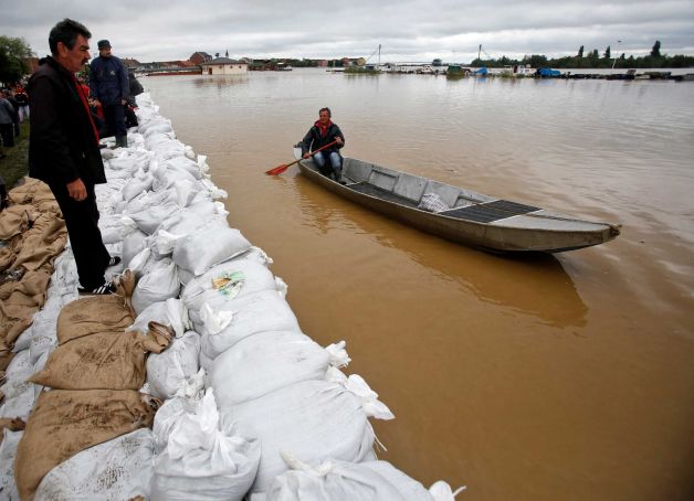 The River Sava has burst its banks in many areas and water levels are expected to peak 