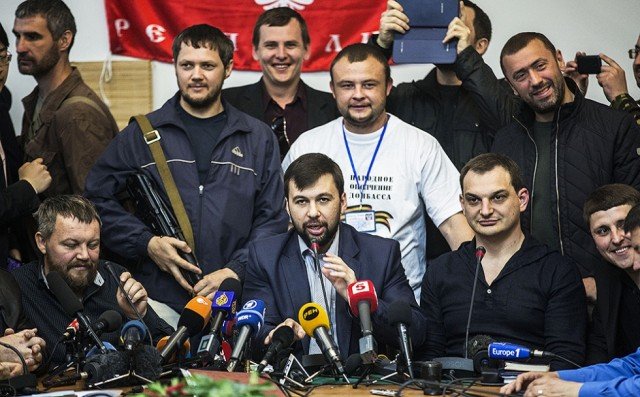 Ukrainian separatist leader Denis Pushilin has called on Russia to absorb the eastern region of Donetsk 