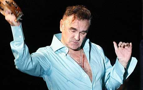 Morrissey has decided to cancel the remainder of his US tour after being treated in hospital for a respiratory infection