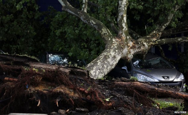 Violent storms have hit western Germany killing at least six people overnight