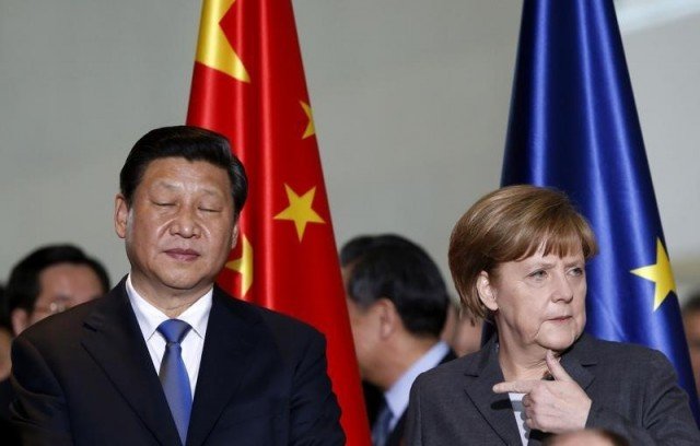 Angela Merkel has begun a three-day visit to China with trade issues high on the agenda