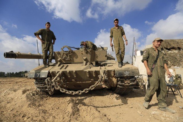 Israel has decided to call up 16,000 extra reservists to bolster its military as the conflict in Gaza continues