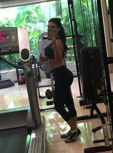 Kim Kardashian shared gym selfie while daughter North West was napping