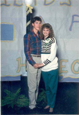 Missy and Jase Robertson as high school sweethearts in the 1980’s