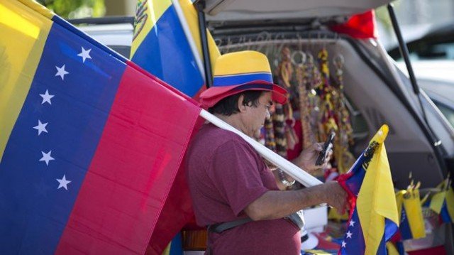 The US government is imposing travel restrictions on a number of Venezuelan officials